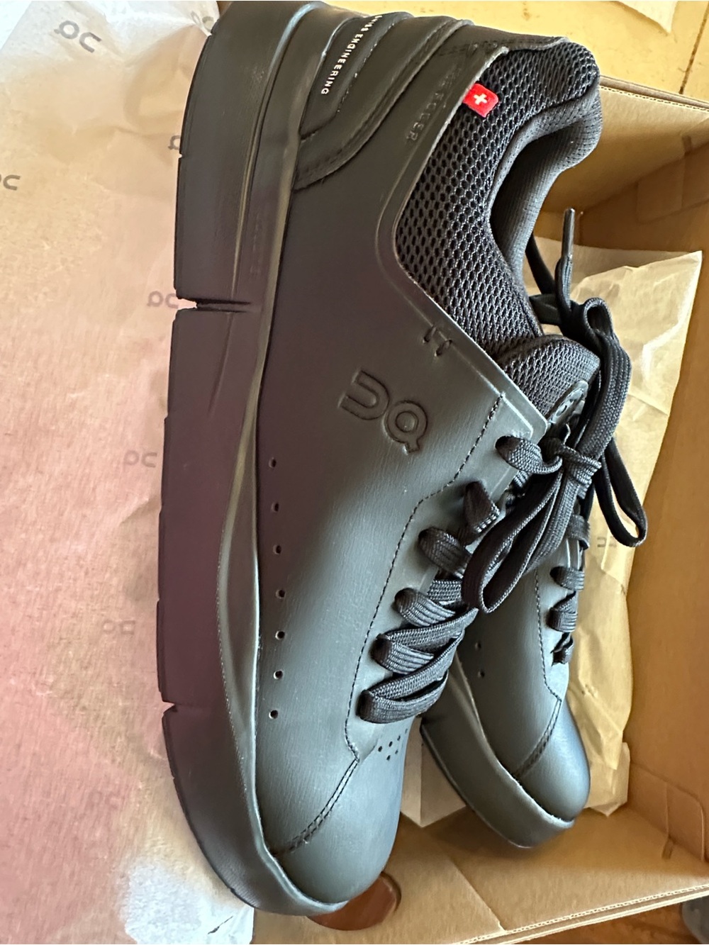 On Running Black Low-Top Athletic Sneakers